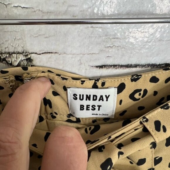Aritzia size 2 Sunday best westly shorts leopard print black tan yellow - Picture 5 of 8